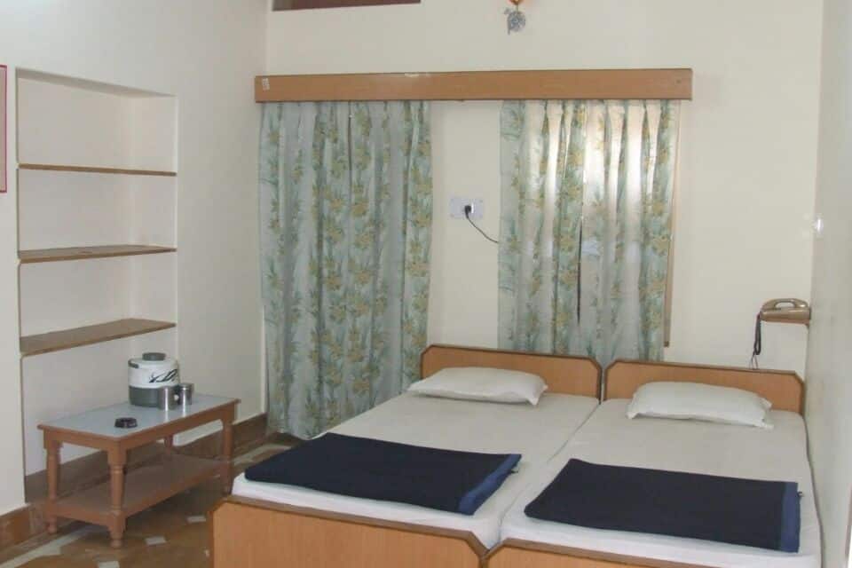 Hotel Amit Palace